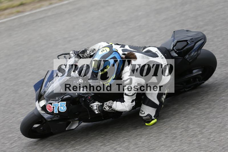 /09 19.04.2026  Caremotion get faster ADR/Gruppe rot/75